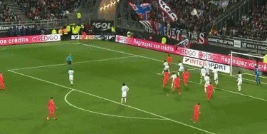 斯基拉：桑德兰已重启谈判，试图在冬窗签下贡多齐