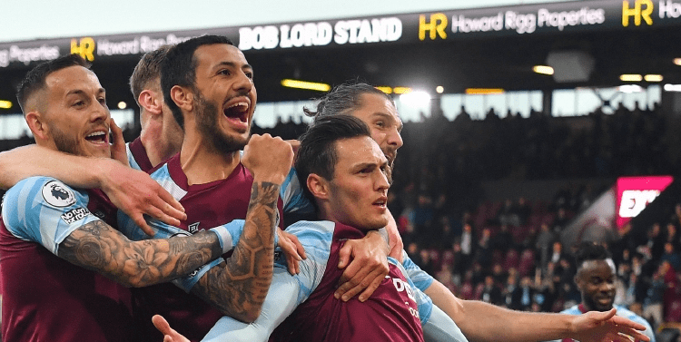 马卡：维尼修斯再遇克星巴列卡诺，客场作战还未取得进球（马卡报：维尼修斯再战宿敌巴列卡诺，客场进球仍为零）