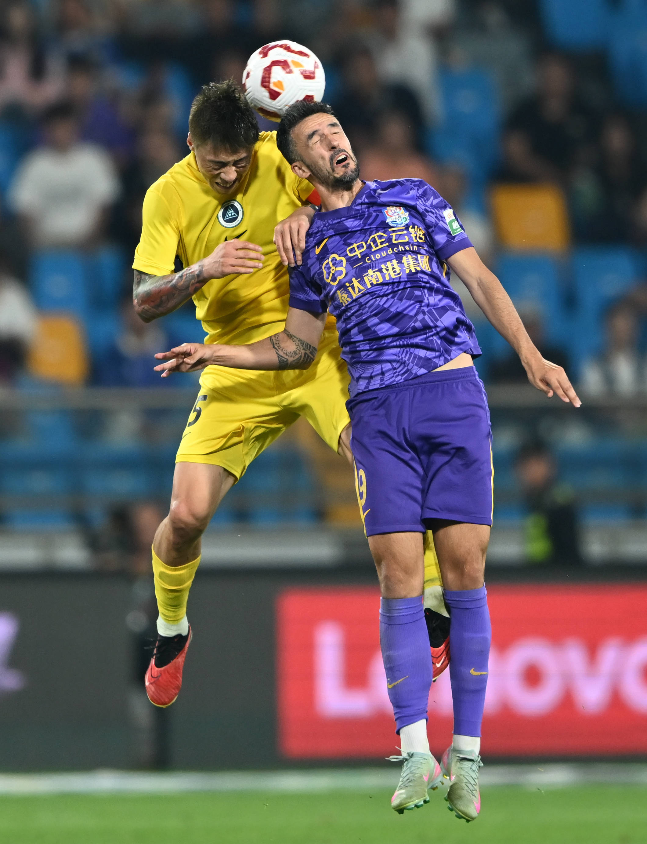 全体育：战绩低迷引众怒，佛罗伦萨球迷将空看台20分钟抗议（全体育：战绩不佳激起众怒，佛罗伦萨球迷计划开场20分钟内空看台抗议）