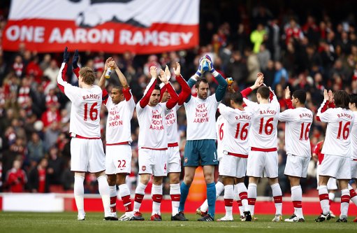 欧冠进球榜更新：梅西连续破门,（欧冠射手榜更新：梅西连场建功）